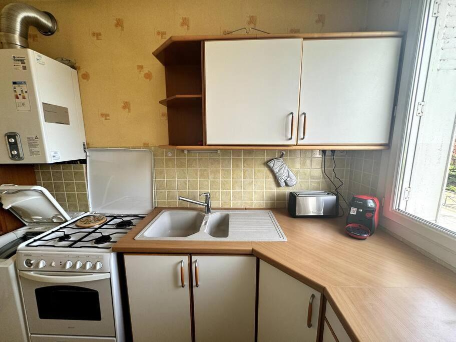 Appartement Proche De L'Hyper-Centre Avec Garage Caen Dış mekan fotoğraf